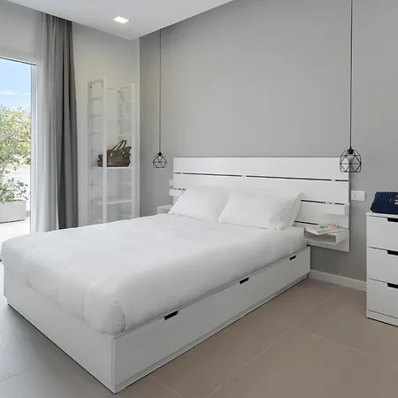 Lm7 Luxury Sicily