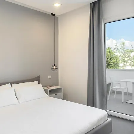 Lm7 Luxury Sicily